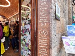 -Gelateria Dondoli