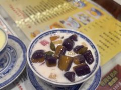 -广信牛奶甜品世家(台东店)