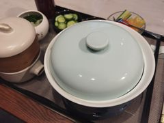 -满江红四季餐厅 · 国家五钻级酒家(新纪元大酒店店)