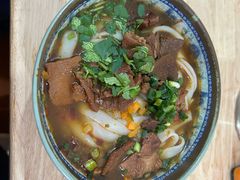 -牛师傅牛肉面(尚隆路店)