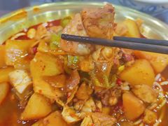 -牛一嘴·兰州牛肉面·大盘鸡(财富中心店)