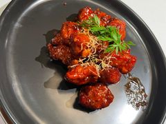红酒泡沫牛仔粒-荟廷·晶萃(陆家嘴尚悦湾店)