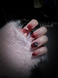 -Miss·A日式美甲美睫