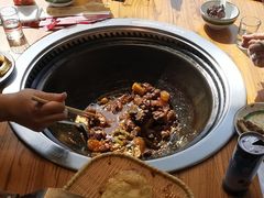-东北人家铁锅炖(水岸帝景店)