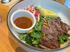 煎牛肉能量Bowl-Wagas沃歌斯(北京君太百货店)