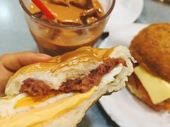 招牌咸牛肉芝士猪仔包-华嫂冰室(尖沙咀店)