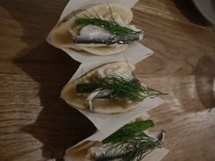 凤尾鱼酸黄瓜配饺子皮-BOR Eatery(安福路店)