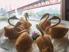 -小天鹅火锅·一线江景洪鼎旗舰店(洪崖洞店)