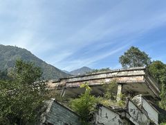 -四川汶川特大地震漩口中学遗址