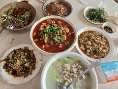 -茅屋大酒店