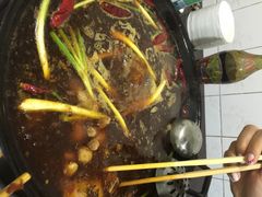 石灰市芋儿鸡-石灰市毛记烧鸡公(解放碑店)