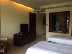 -三亚湾海居铂尔曼度假酒店