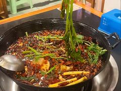 -鸿顺老铁锅美蛙鱼府(解放碑店)