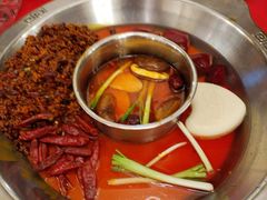 -山城年华老火锅(玉林店)