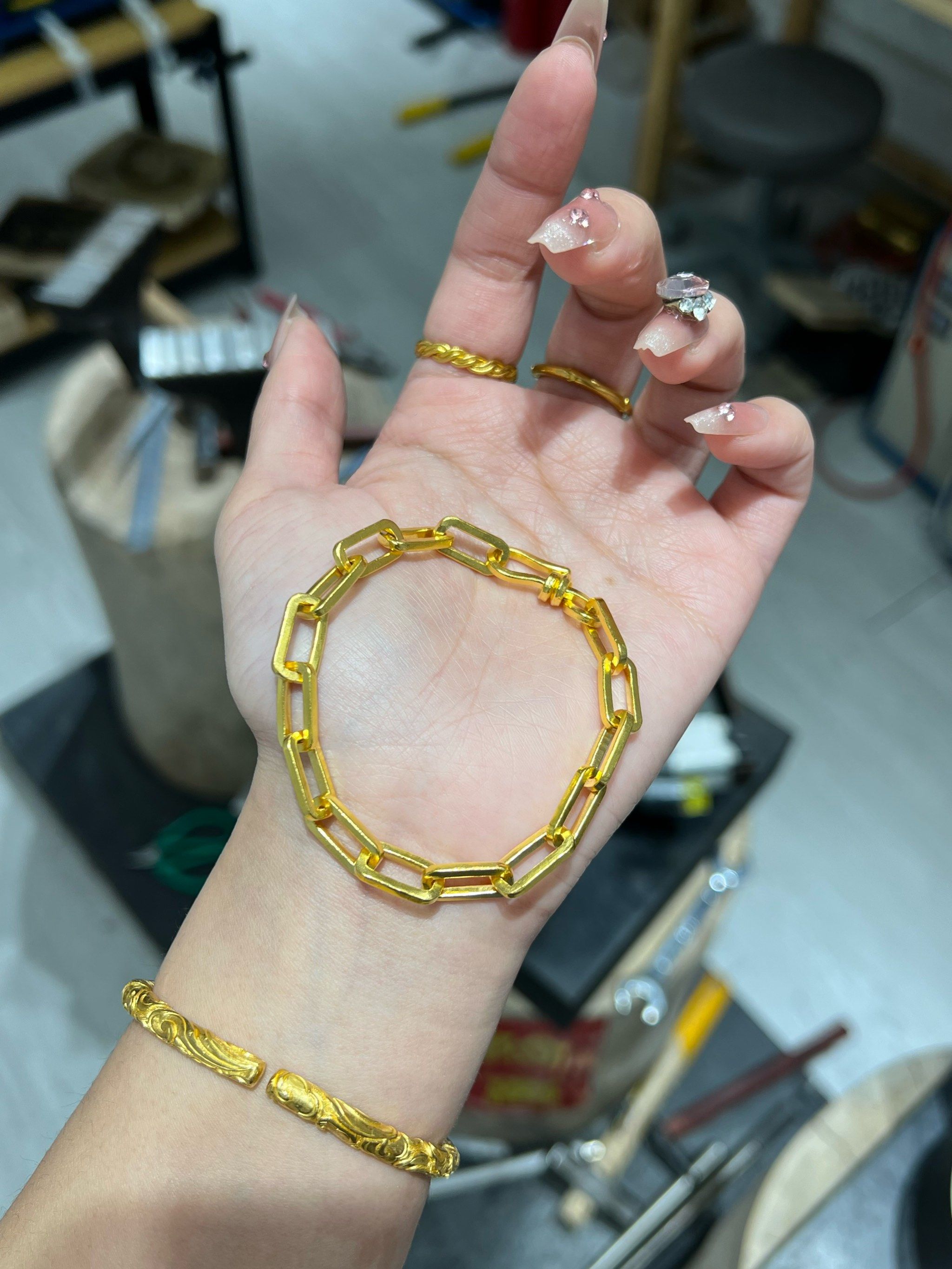 男女通戴款 酷飒中性风回形针黄金手链可情侣