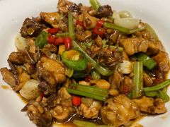 小炒仔鸡-鄱阳湖·江西小炒·瓦罐煨汤(五道口店)