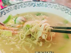 -霆记海鲜·只为这碗面(滨江店)