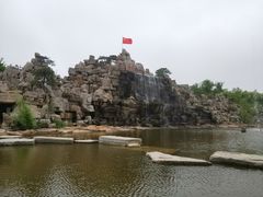 -雪山彩虹谷景区