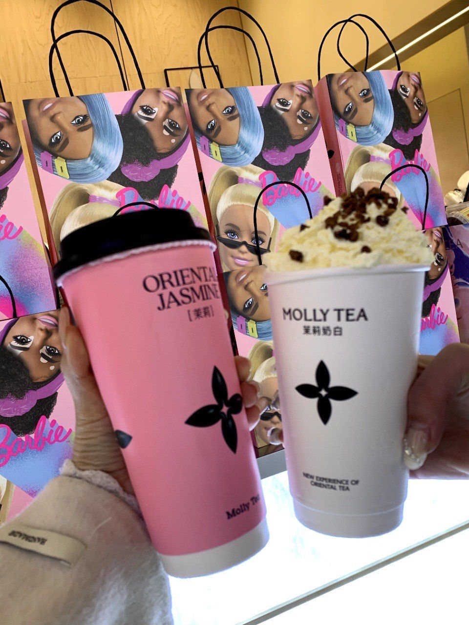 谁能不爱!热乎乎的奶茶呢