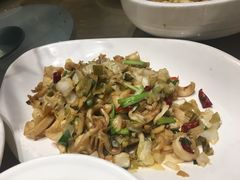 -卢家湾大酒店(诸暨店)