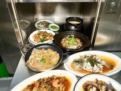 -荣基四海一家·家常菜·海鲜大排档(新安店)