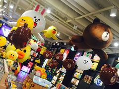 -LINE FRIENDS Garosu-gil Flagship Store