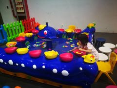 -蒙特利亲子乐园