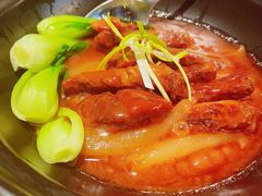 白玉牛肋煲-海派悦庭·海胆烧麦·新融合菜(凯德广场店)