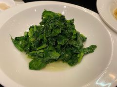 五粮液炒豆苗-北京四季酒店·采逸轩