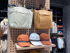 -百年港湾奥特莱斯(香炉礁店)