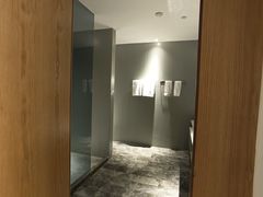 -SFEEL设计师酒店(成都春熙路天府广场店)