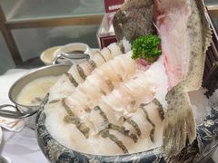 -红鼎豆捞·非遗鲍皇汤火锅(宝丰路店)