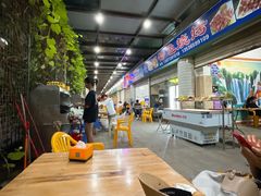 大堂-蚝哥花姐湛江烤生蚝(美丽湾市场店)