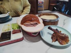 -梅利汴京烤鸭•开封豫菜地标店(东司门店)