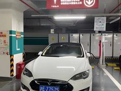 -龙湖上海闵行天街-停车场