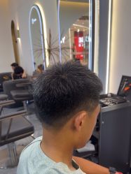 -苏奇发型·烫发染发
