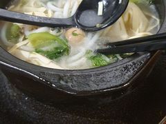秀才砂锅米线-丽虹云南过桥米线(兴工街店)