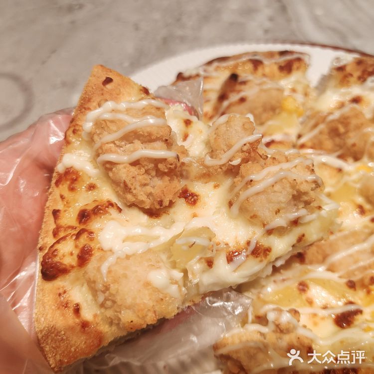 必胜客新品爆香大颗粒鸡披萨！诚意满满！！