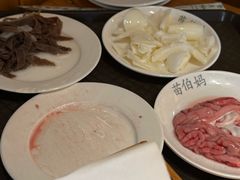 -苗伯妈酸汤火锅