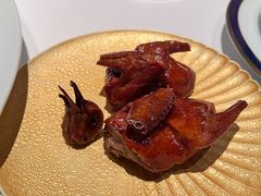 脆皮妙龄鸽-新荣记(建国门外大街店)