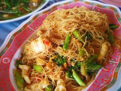 -Thiw Soen Seafood Restaurant