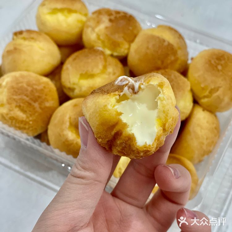 鲍师傅新品｜奶油小泡芙🎀