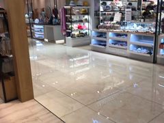 -百盛(万象城店)