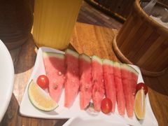 饭后水果-老滇山寨•云南特色菜•地方菜•民族风情歌舞表演(金碧店)