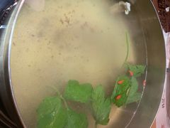 -海银海记潮汕牛肉火锅(新港中路海珠店)