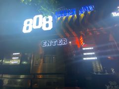-808 LiveHouse