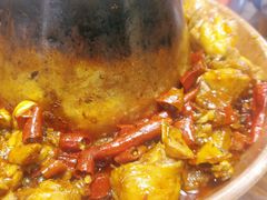 -超越炭火牛蛙火锅鸡(河东店)