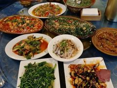 -华光驿站私房菜·黑金冠