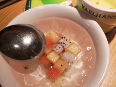-江渔儿酸菜鱼(映月湖环宇城店)