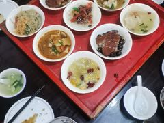 -蓝田九大碗民俗食府(蓝田店)